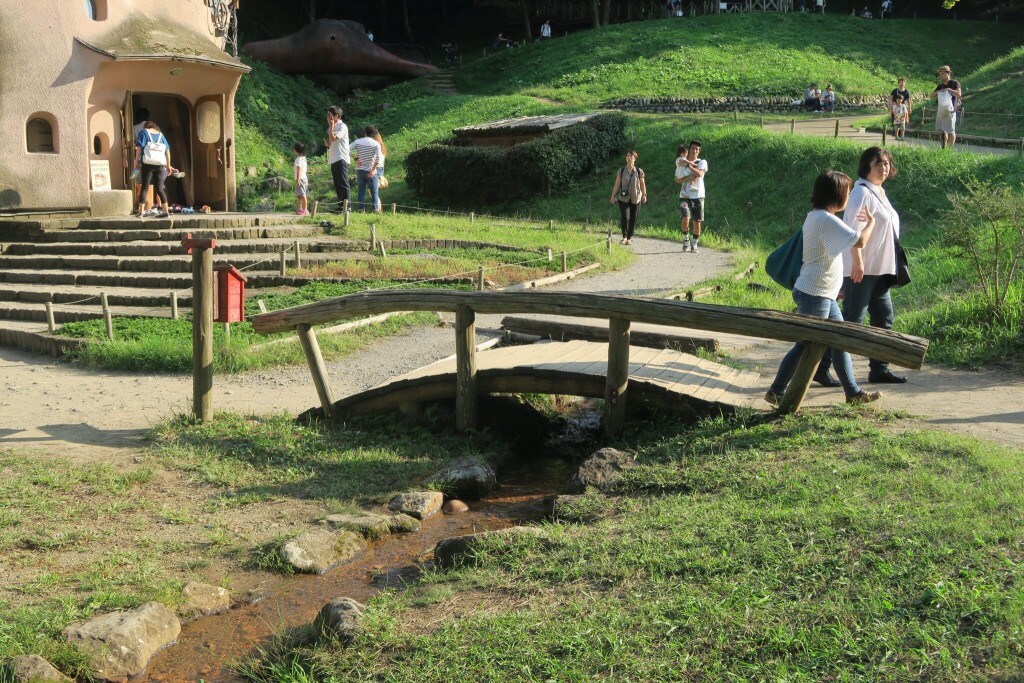 あけぼの子どもの森公園、ムーミンハウスの近くの橋